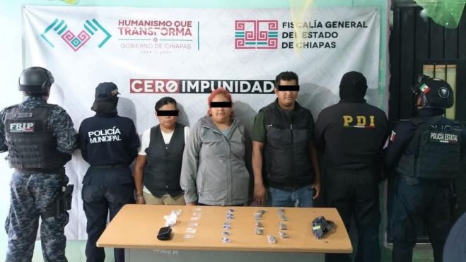 Detienen a tres con droga en San Crist&oacute;bal, dos de ellos del barrio de San Diego.