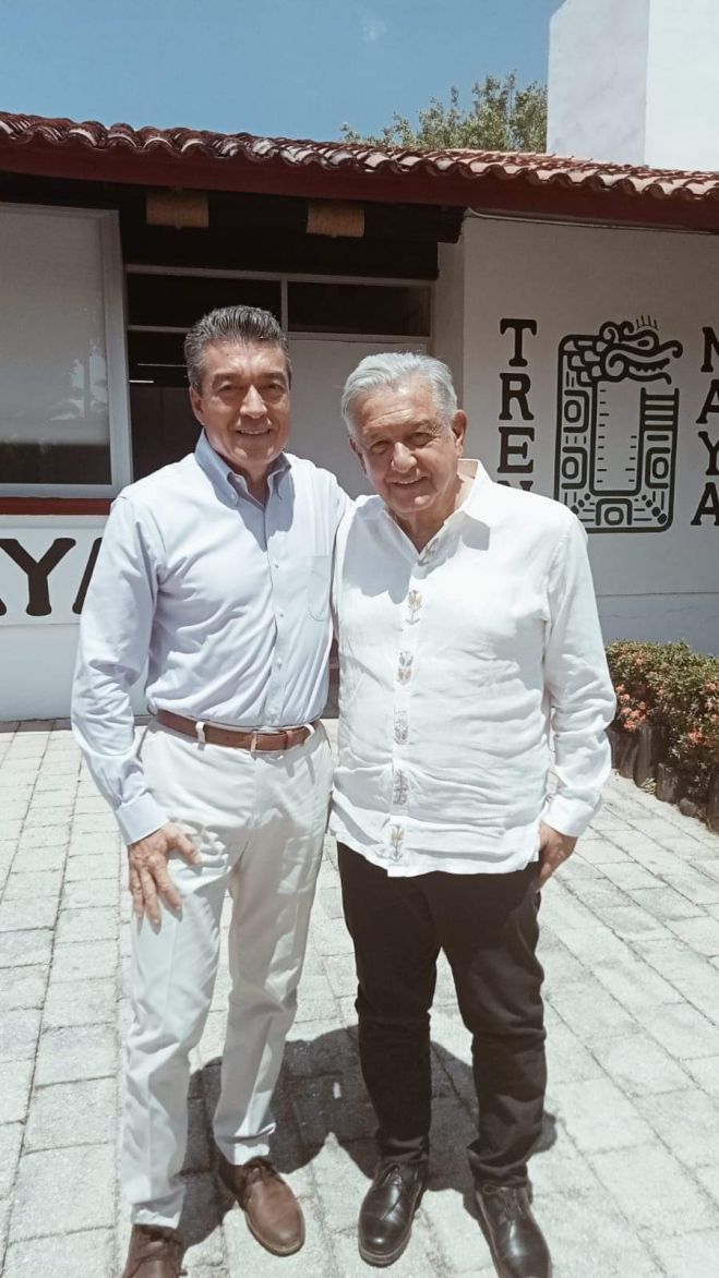 En Palenque, Rutilio Escandón acompaña al presidente AMLO en reunión de evaluación del Tren Maya