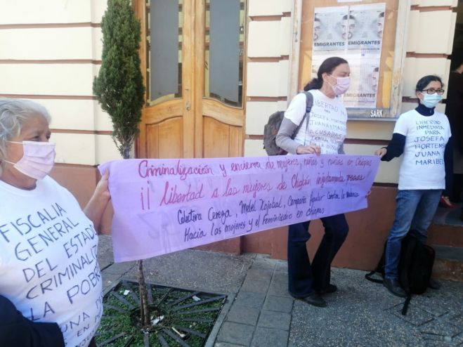 Se manifiestan para exigir liberación de mujeres acusadas de trata de personas