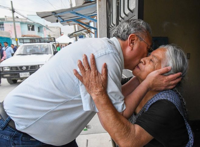 Con la entrega de esta nueva obra, el gobierno municipal, que encabeza el Ingeniero Mariano D&iacute;az Ochoa, est&aacute; cumpliendo el compromiso de trabajo desde el inicio de su administraci&oacute;n en materia de infraestructura de calles.