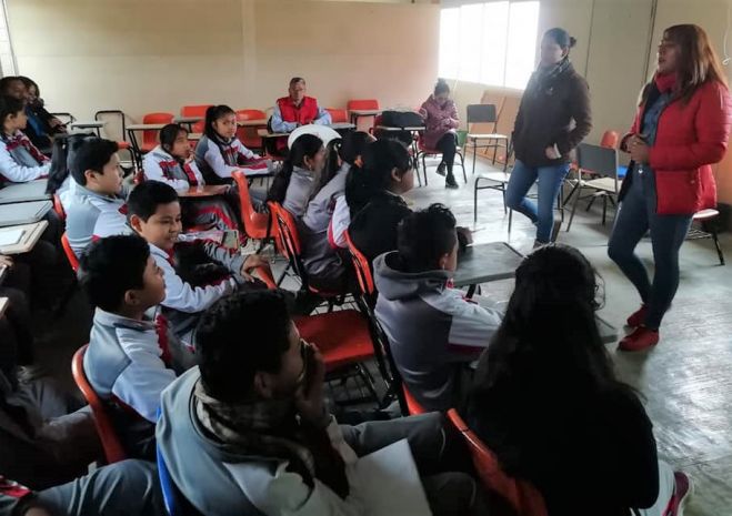 Imparten pláticas a padres de familia y alumnos sobre prevención del delito 