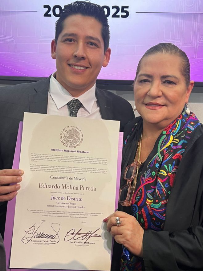 Eduardo Molina Pereda recibe constancia de mayor&iacute;a como Juez de Distrito de Amparo y Juicios Federales para Chiapas