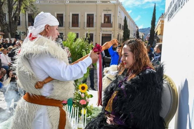 Fabiola Ricci Recibe el Bast&oacute;n de Mando de 106 Comunidades de San Crist&oacute;bal