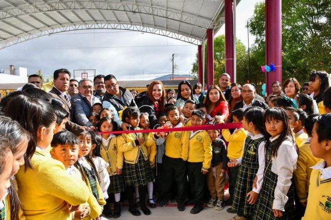 Inauguran domo escolar en primaria H&eacute;roes de Nacozari