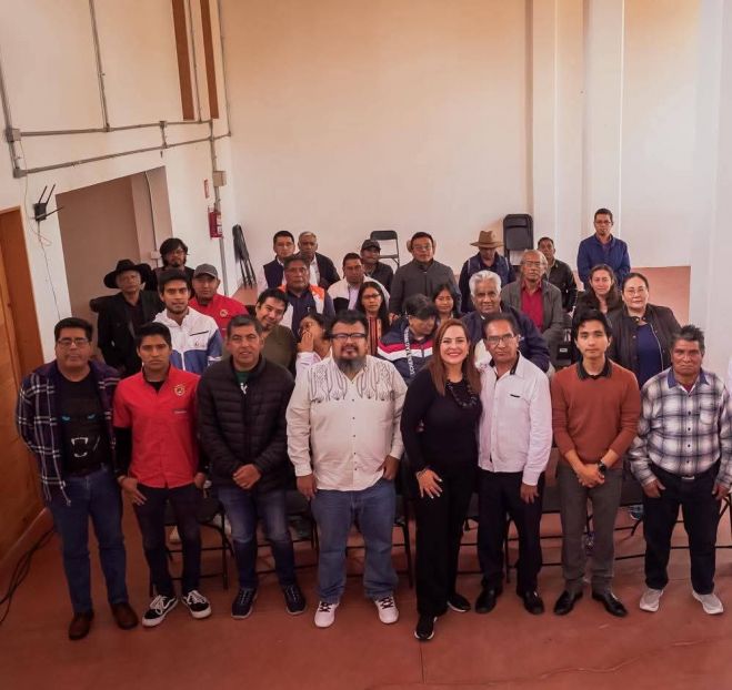 Foro comunitario destaca beneficios y retos de la futura Universidad del Bienestar en San Crist&oacute;bal