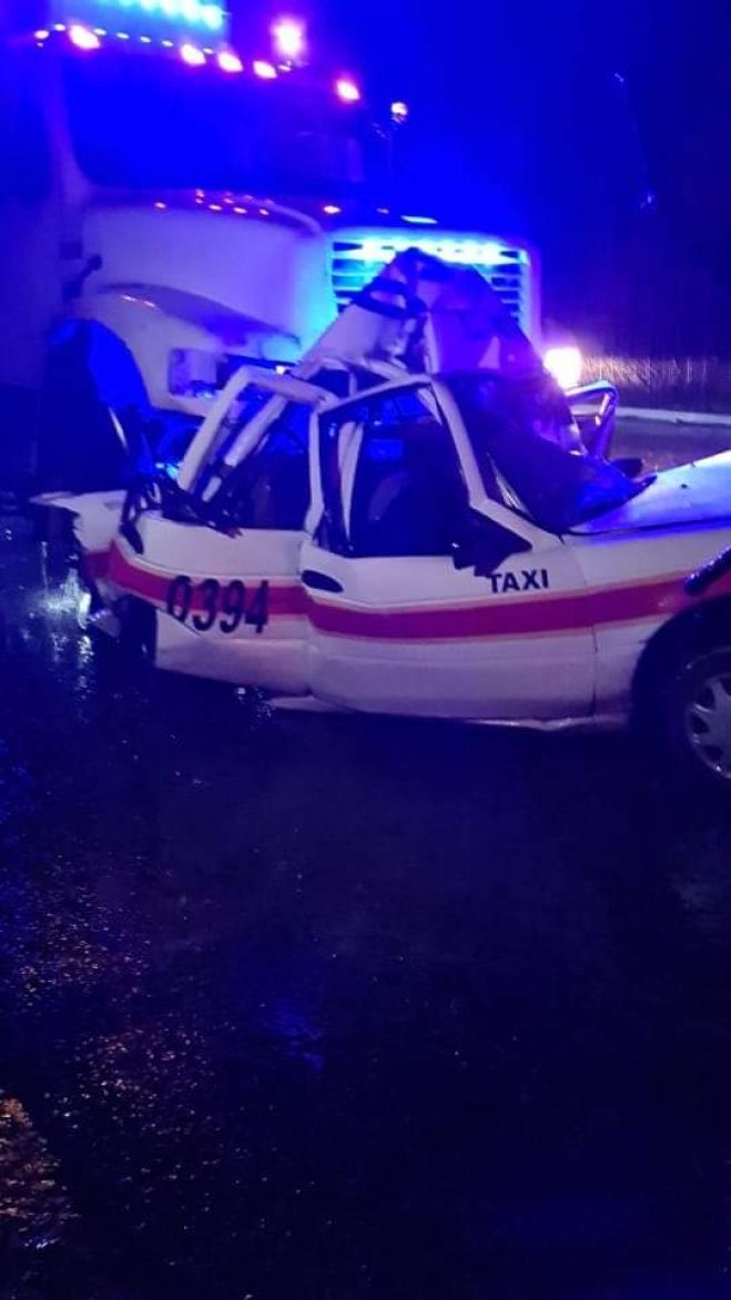 Muere taxista en trágico accidente