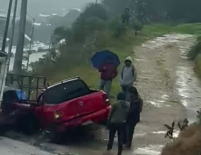 Colisi&oacute;n m&uacute;ltiple en el tramo La Tijera de Zinacant&aacute;n