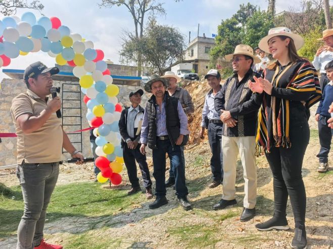Inaugura Fabiola Ricci tanque de almacenamiento de agua en Anexo Morelos