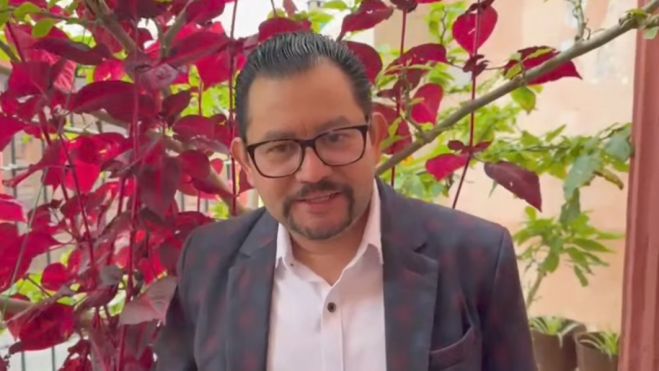 En Francia, académico chiapaneco propone revolucionar los derechos humanos