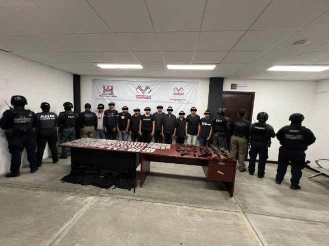 Detienen a 12 presuntos integrantes del CJNG en San Crist&oacute;bal de Las Casas; decomisan armas y presunta droga