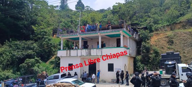 Habitantes de Santa Martha exigen retorno y justicia a un a&ntilde;o de haber sido desplazados 