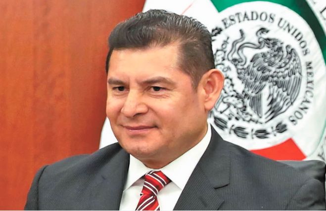 Fue electo por voto directo y secreto de la bancada de Morena como la propuesta del oficialismo