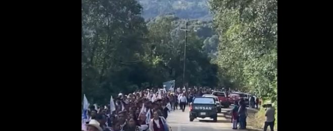 Marchan para honrar el legado del padre Marcelo P&eacute;rez