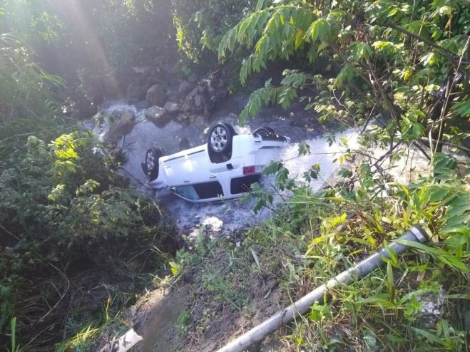 P&Aacute;RROCO SUFRE APARATOSA VOLCADURA EN LA VIA #SIMOJOVEL A #BOSQUE CHIAPAS 