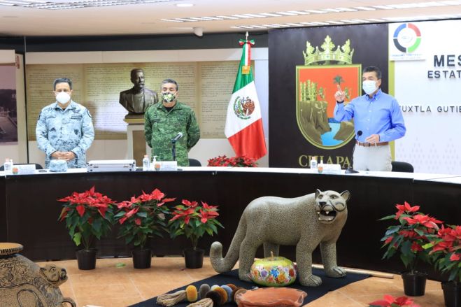 Exhorta Rutilio Escandón a la población a vacunarse contra el COVID-19 para proteger la salud y vida
