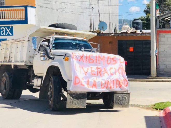 Transportistas de la OCEZ-CNPA toman instalaciones de la delegaci&oacute;n del transporte