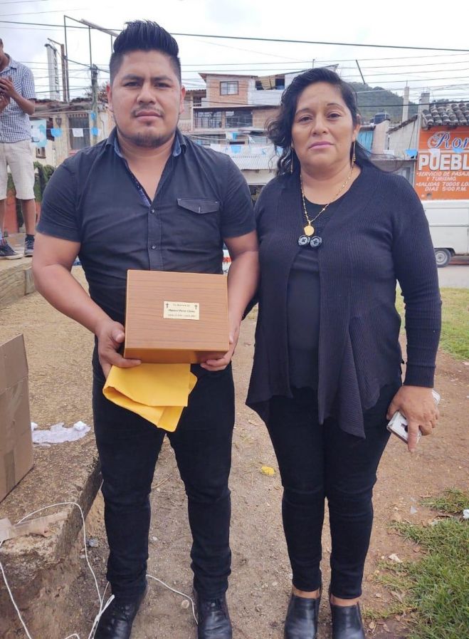 ENTREGAN A FAMILIARES CENIZAS DE UN MIGRANTE CHIAPANECO