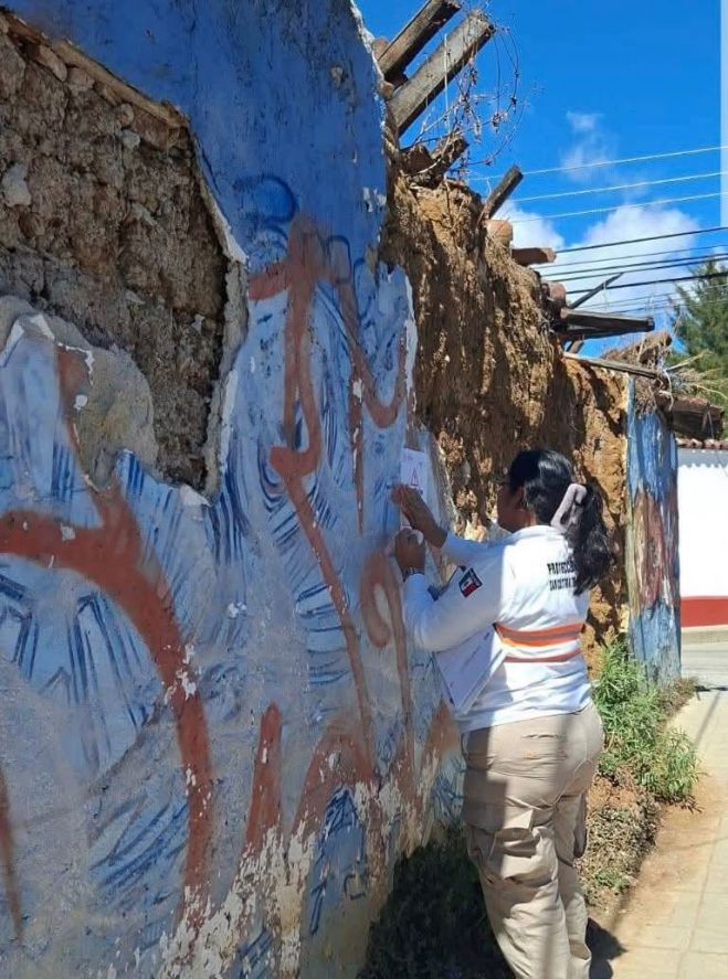 Acordonan inmueble con riesgo de derrumbe en SCLC