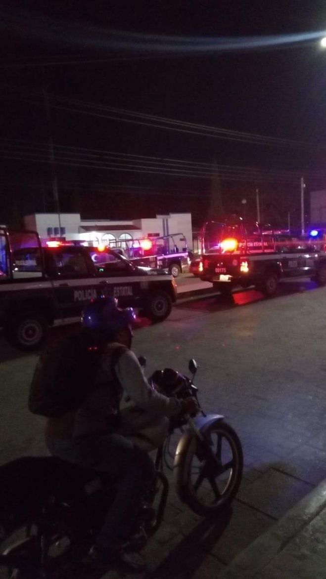 Uniformados detienen a sujetos por ocasionar disturbios en la Fiscal&iacute;a de San Crist&oacute;bal de Las Casas 