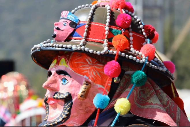 Realizan encuentro artístico "Por la diversidad  e identidad cultural" en Zinacantán 